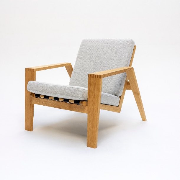 Oak Front Side Light Cushions Landscape